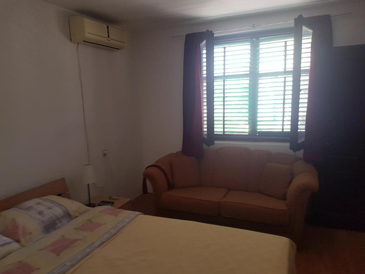 Przic House Apartment *